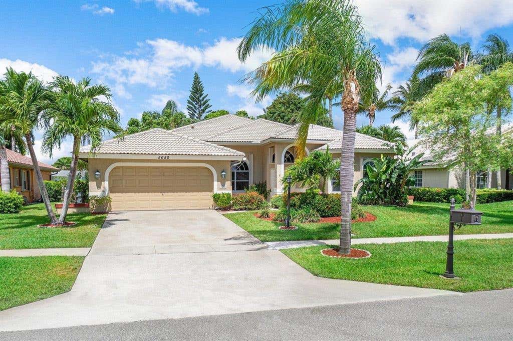 Photo of 5650 Aspen Ridge Circle, Delray Beach, FL 33484 (MLS # R10721360)