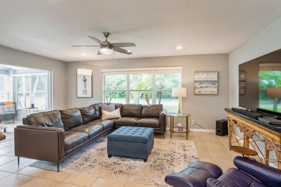 HIGH POINT OF DELRAY SEC 5 CONDO - Residential