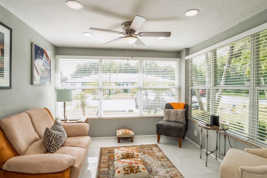 HIGH POINT OF DELRAY SEC 5 CONDO - Residential