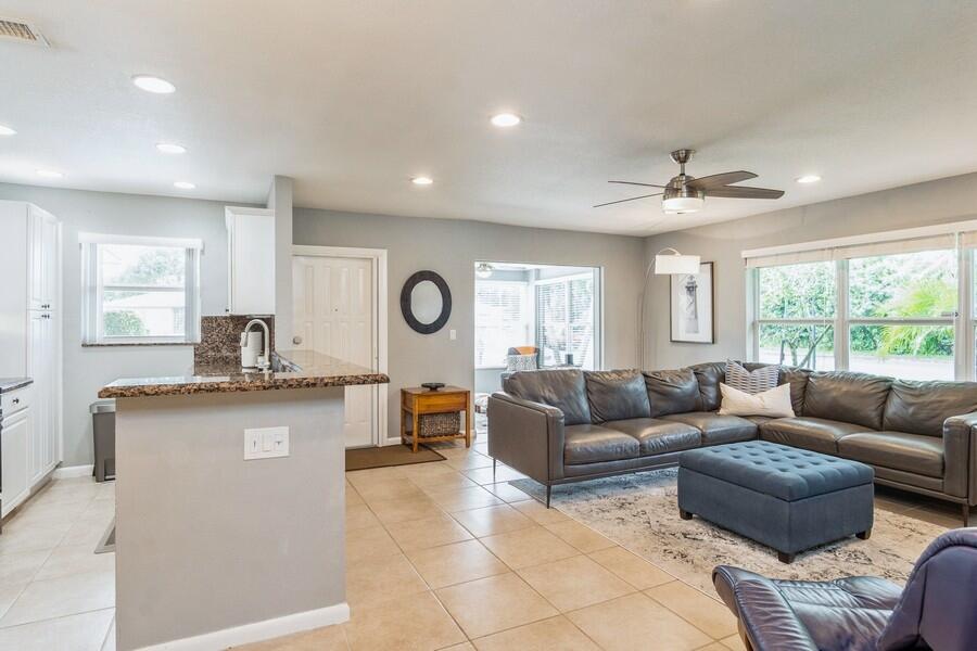 HIGH POINT OF DELRAY SEC 5 CONDO - Residential