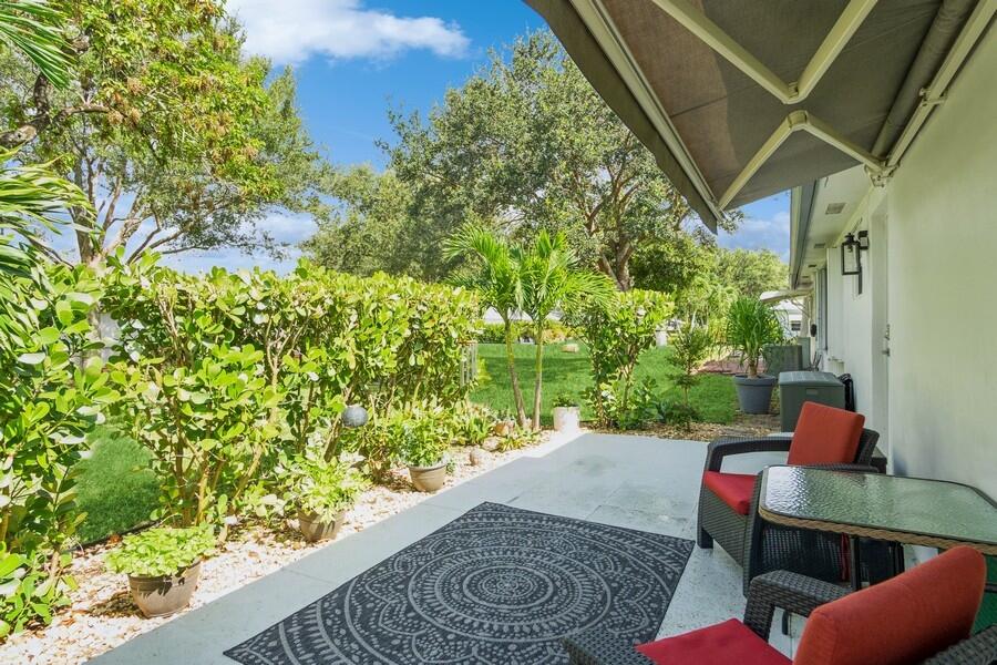 HIGH POINT OF DELRAY SEC 5 CONDO - Residential