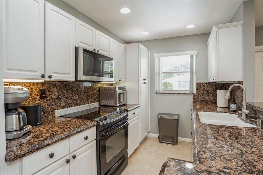 HIGH POINT OF DELRAY SEC 5 CONDO - Residential