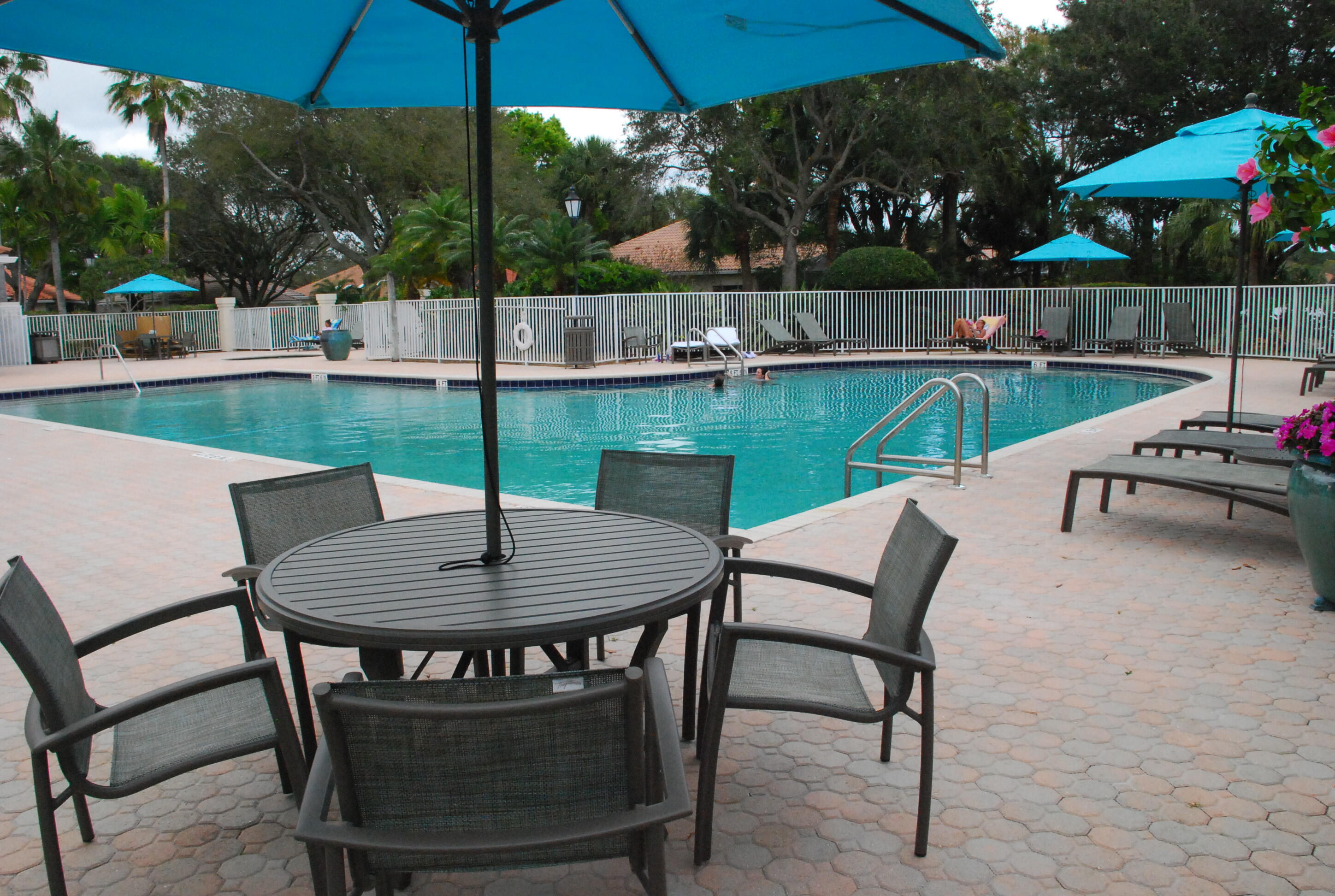 OAKS EAST - Residential