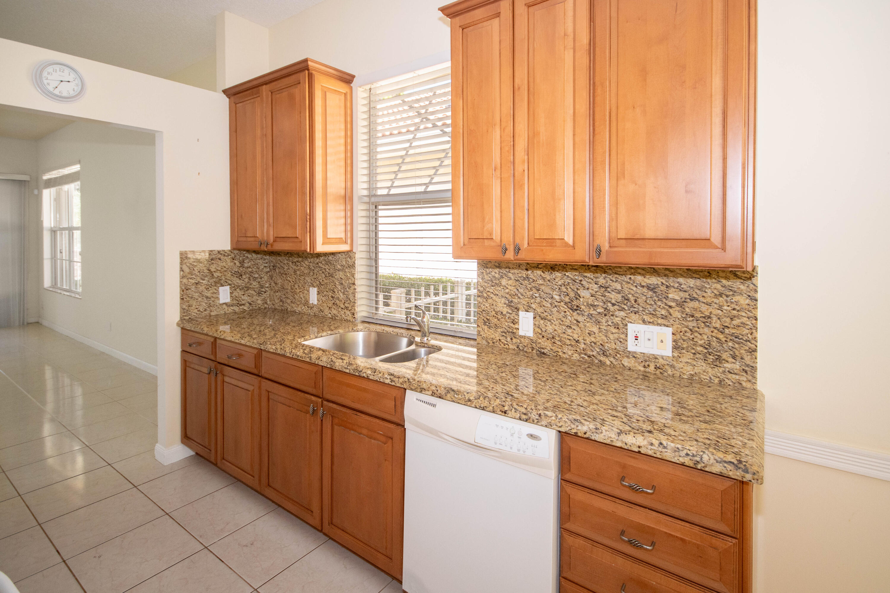 OAKS EAST - Residential