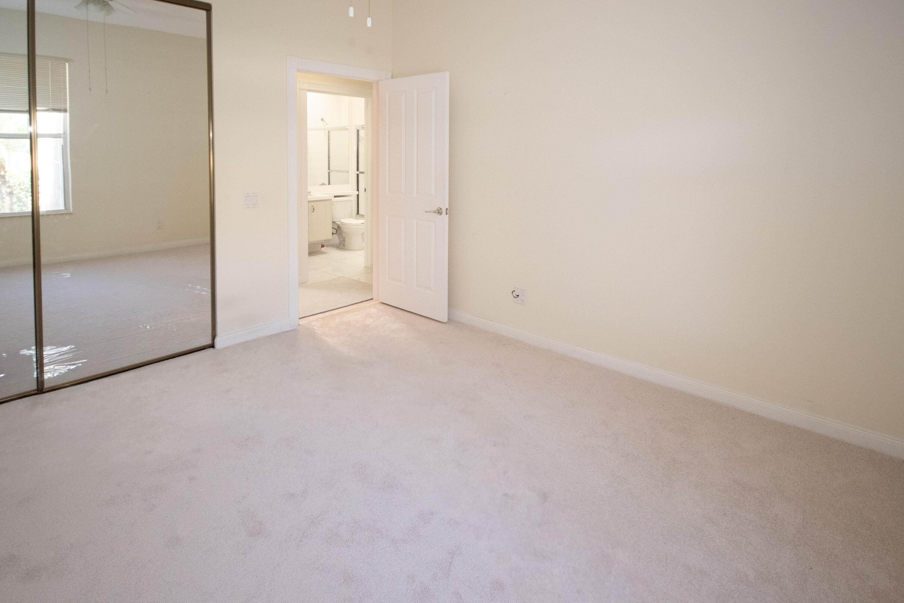 OAKS EAST - Residential