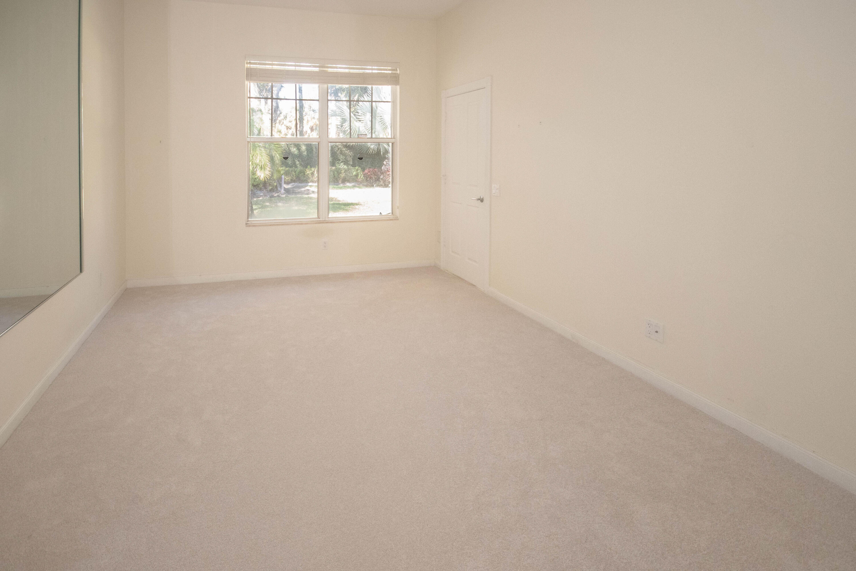 OAKS EAST - Residential