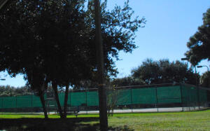 OAKS EAST - Residential