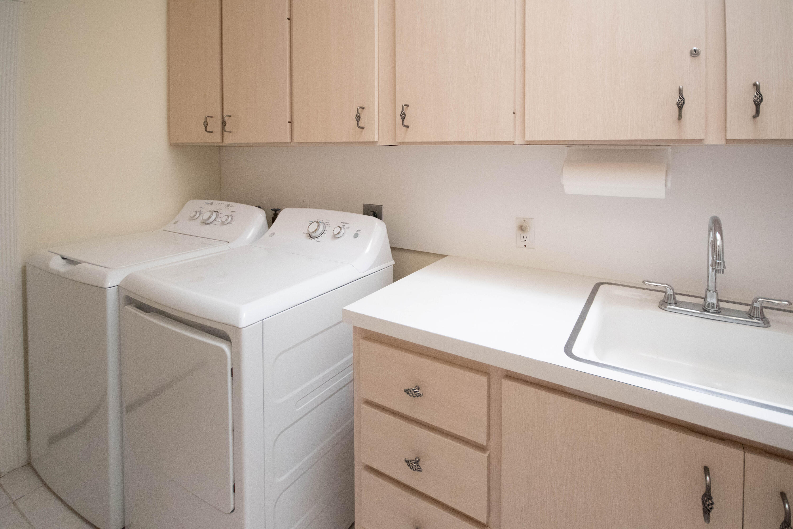 OAKS EAST - Residential