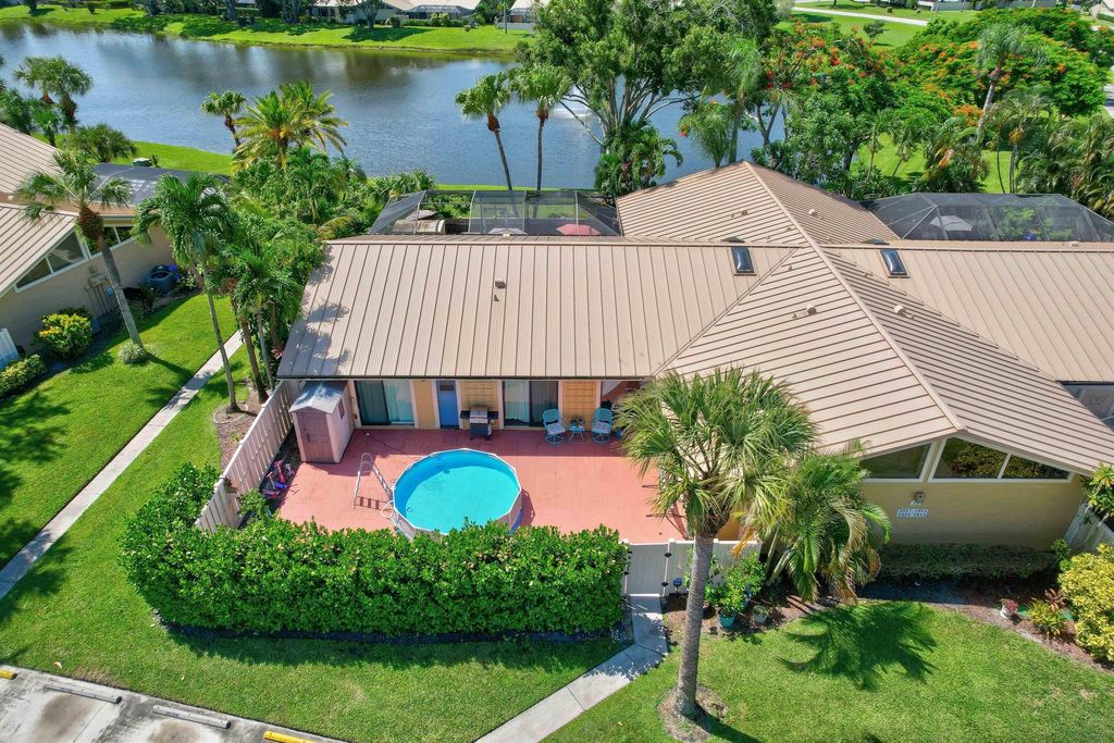 Photo of 5919 Golden Eagle Circle, Palm Beach Gardens, FL 33418 (MLS # R10909368)