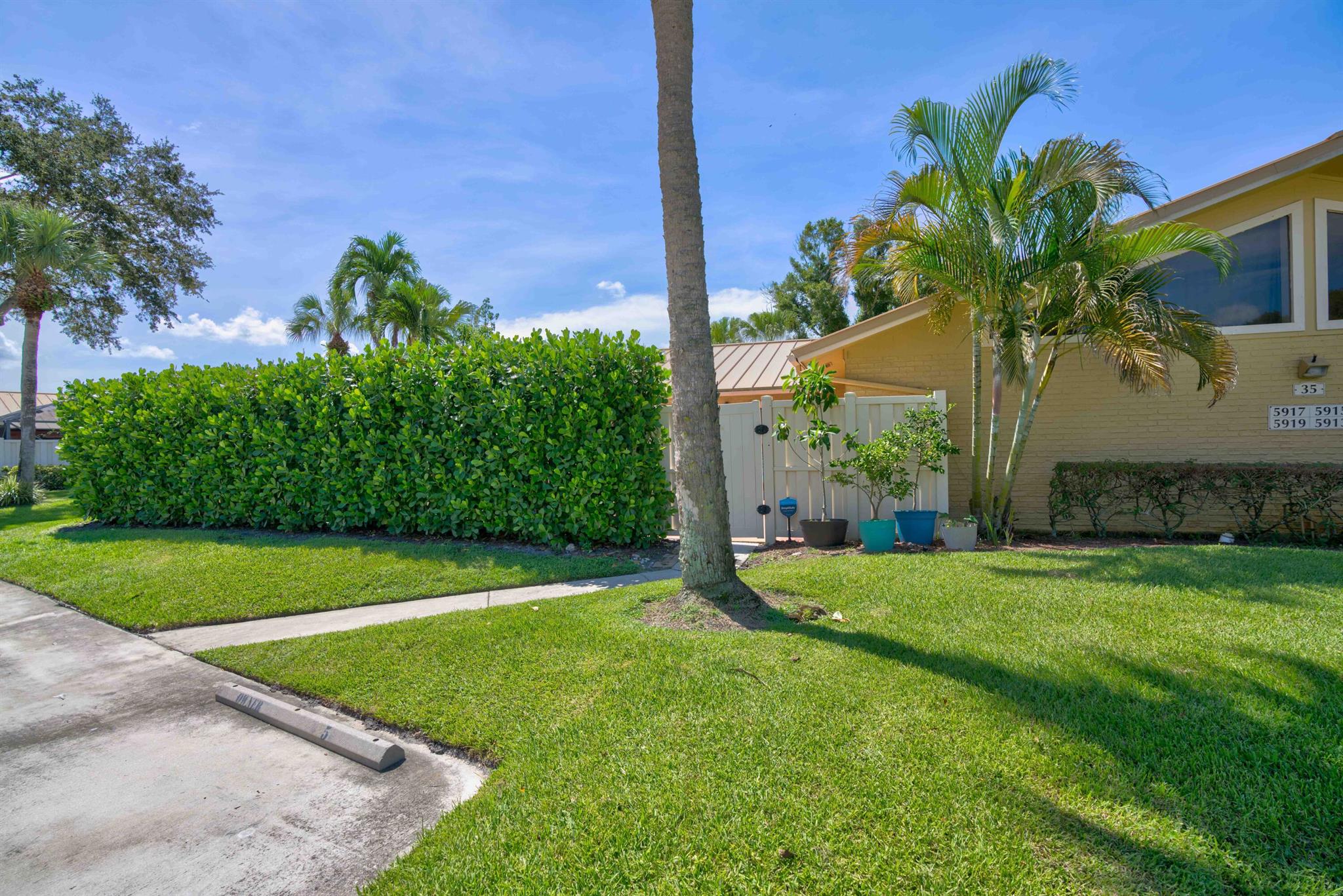 WESTWOOD GARDENS 1 - Residential