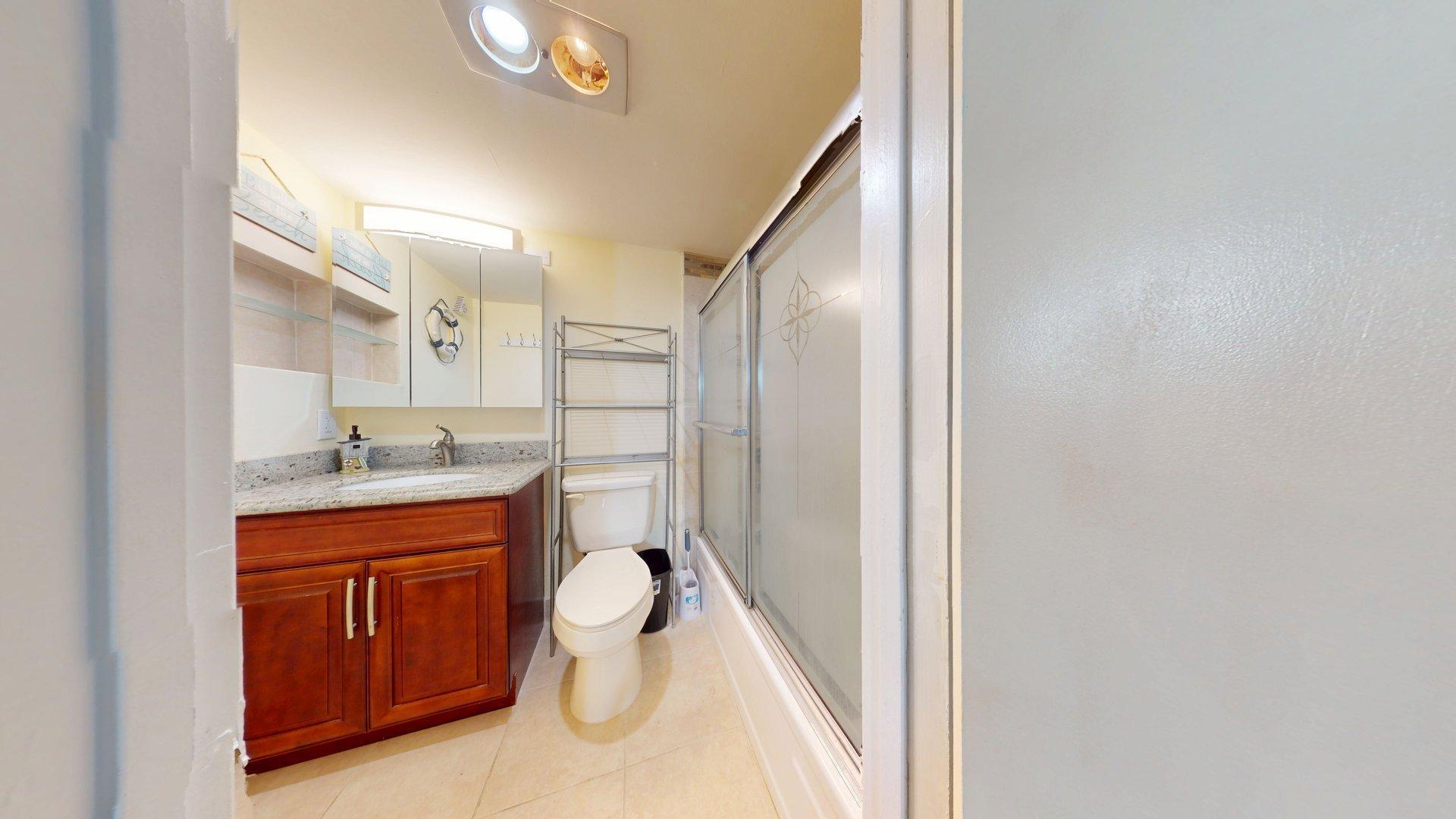 DORCHESTER CONDO - Residential Lease