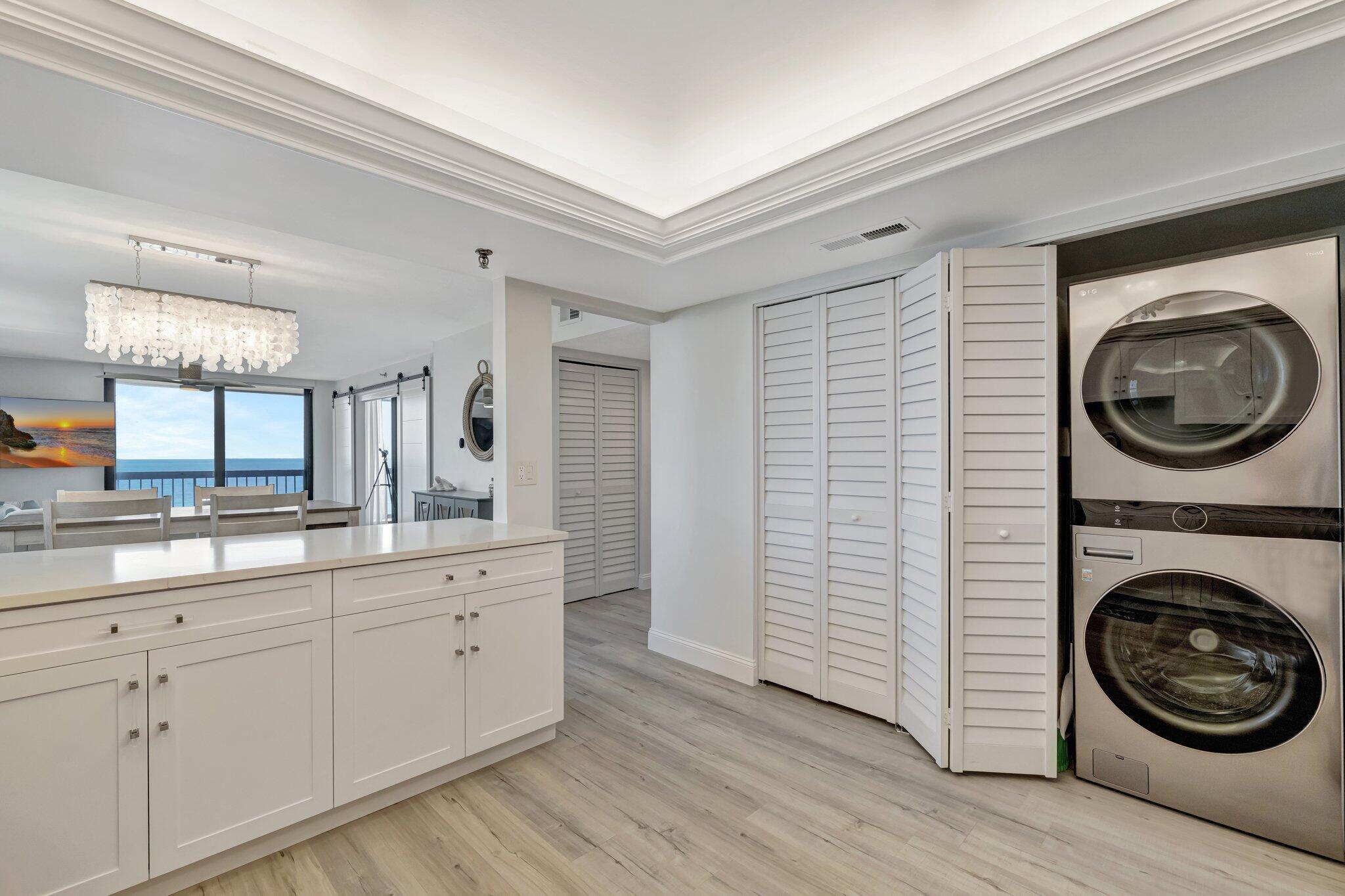 SANDS ON THE OCEAN SECTIO - Residential