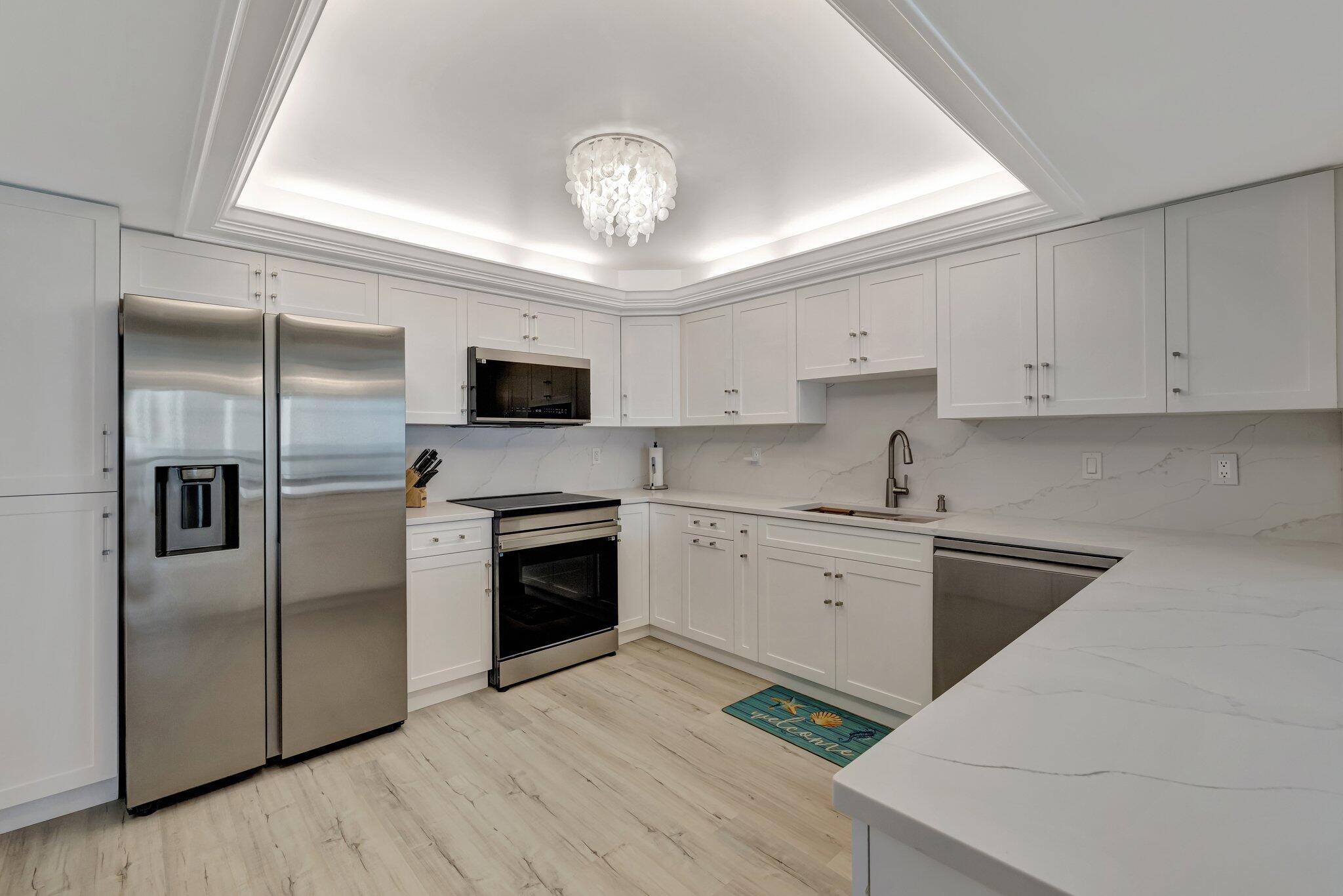 SANDS ON THE OCEAN SECTIO - Residential