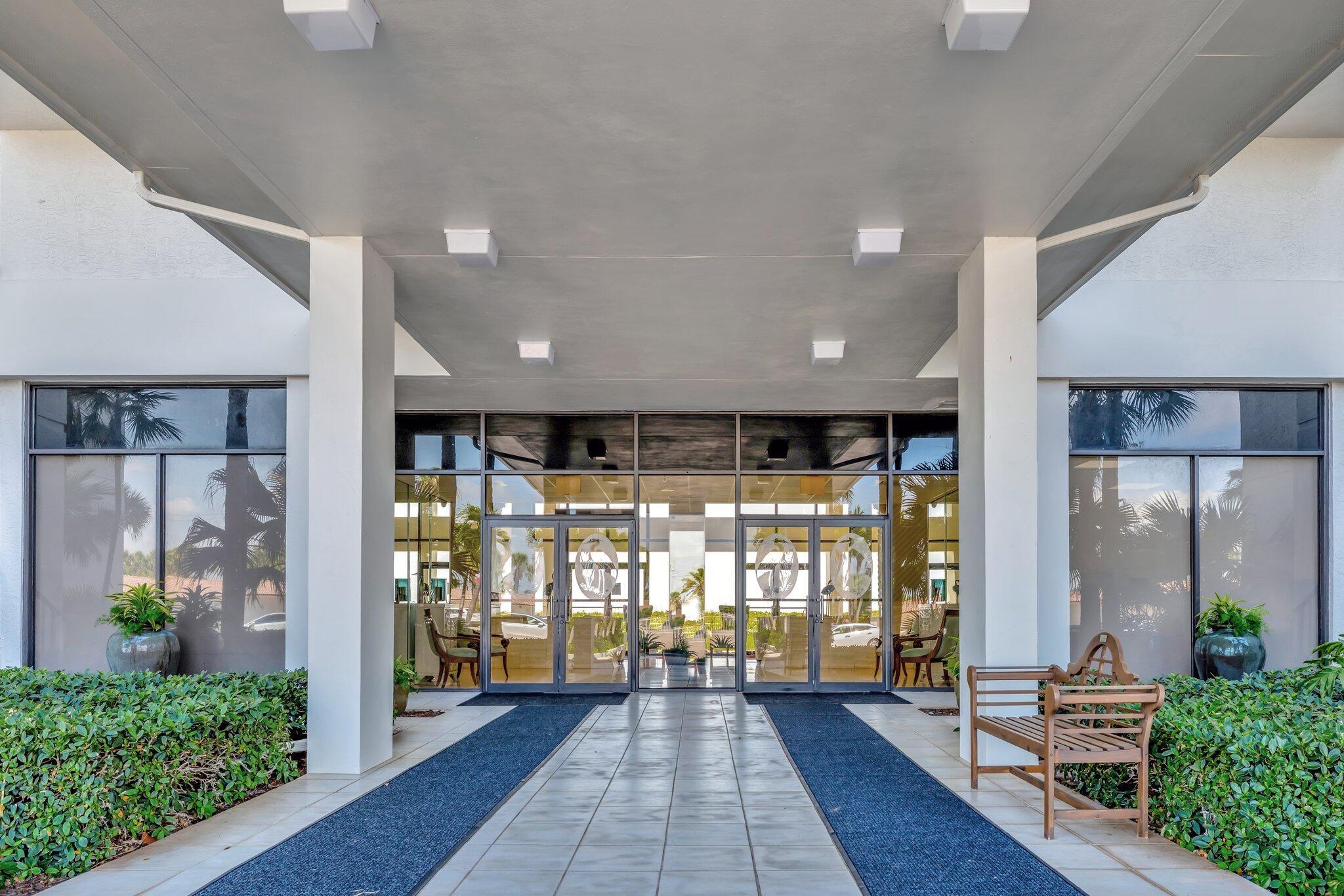 SANDS ON THE OCEAN SECTIO - Residential