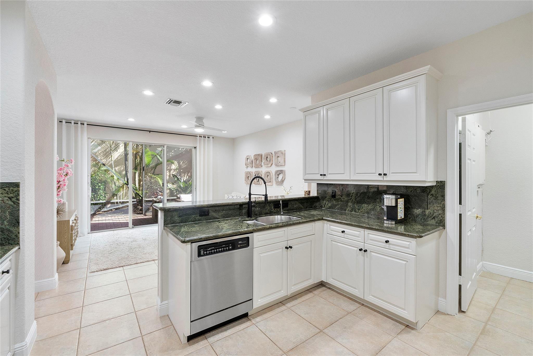 HERON BAY SOUTH - Residential