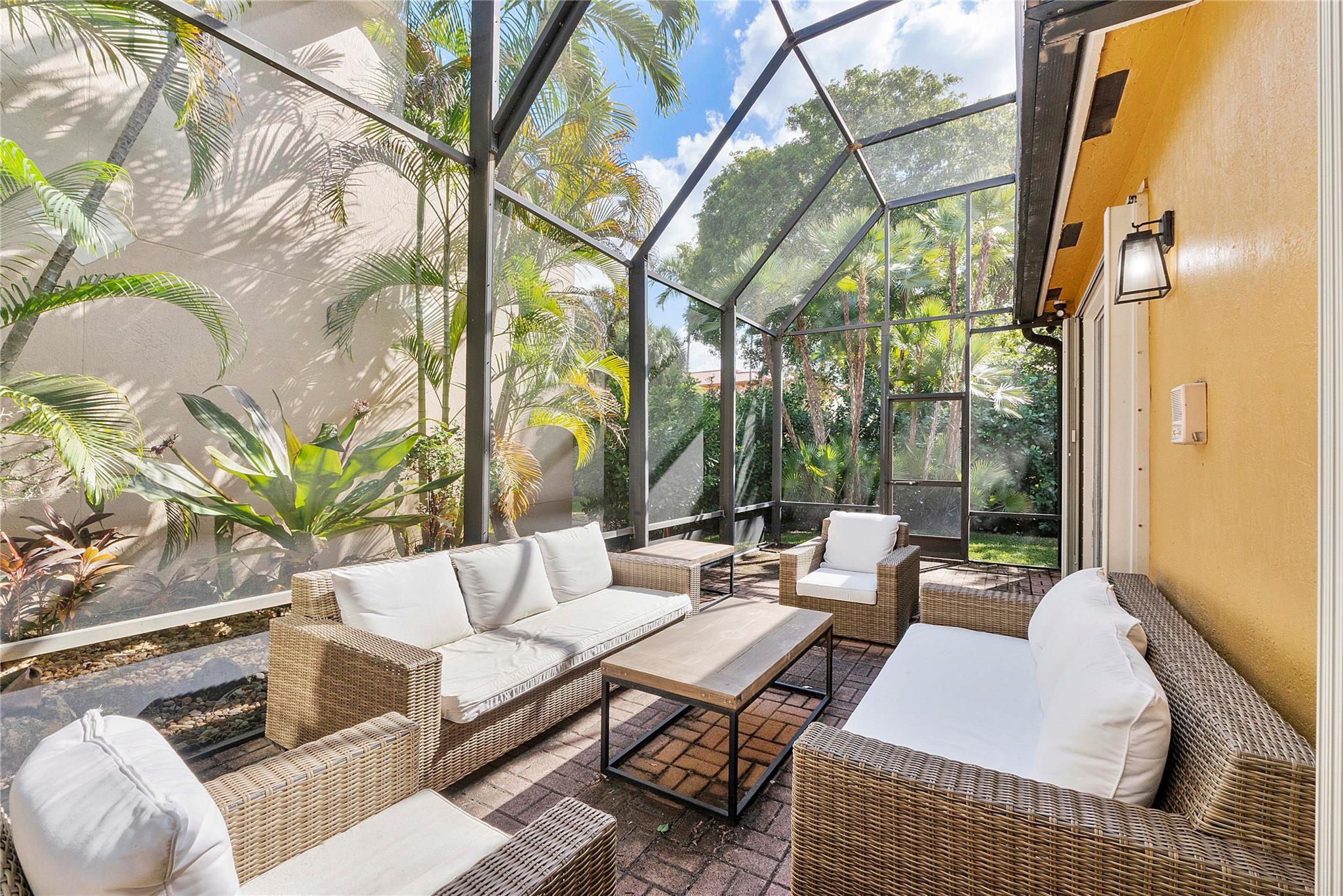 HERON BAY SOUTH - Residential