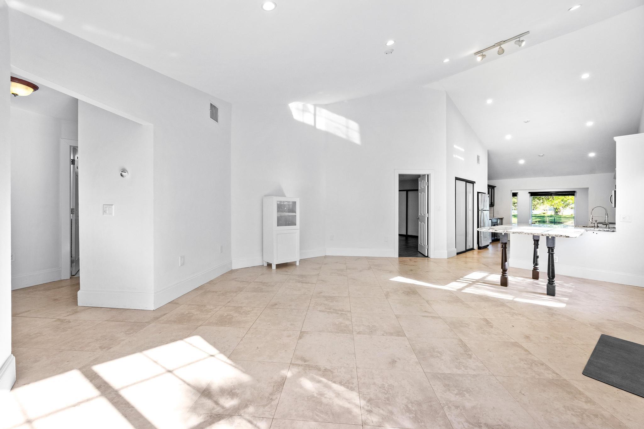 Scarborough I 119-38 B - Residential Lease