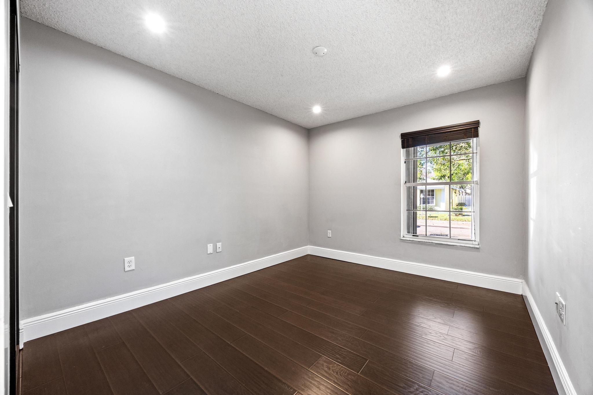 Scarborough I 119-38 B - Residential Lease