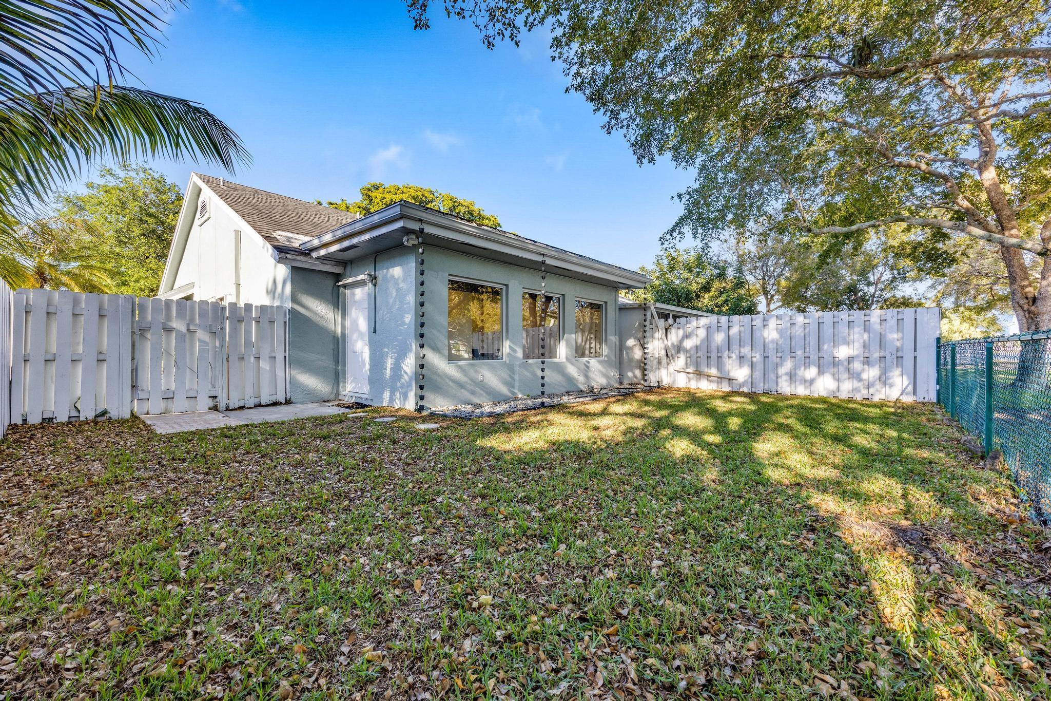 Scarborough I 119-38 B - Residential Lease
