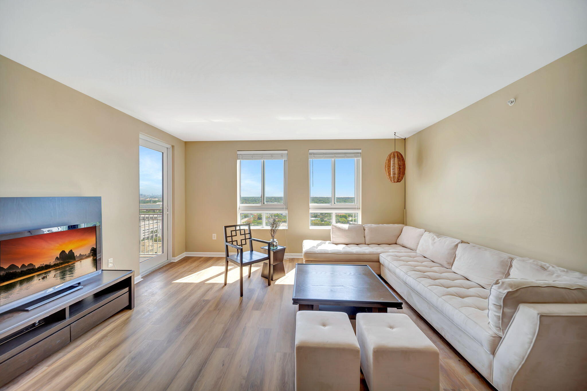 TOSCANO CONDO - Residential