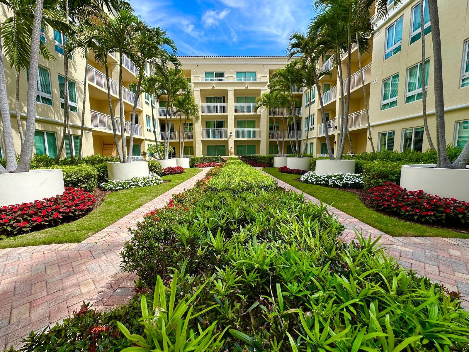 TOSCANO CONDO - Residential