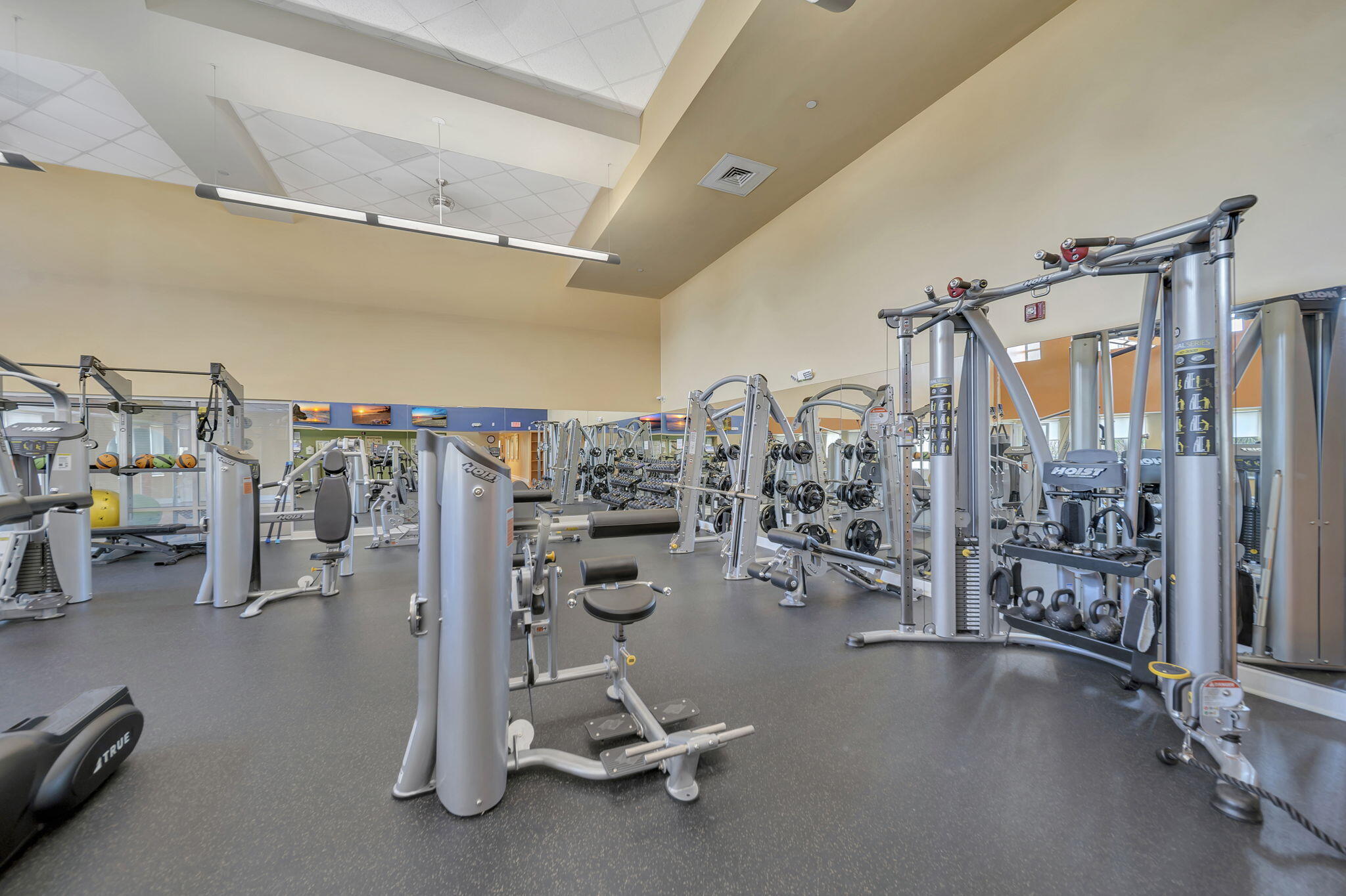 TOSCANO CONDO - Residential