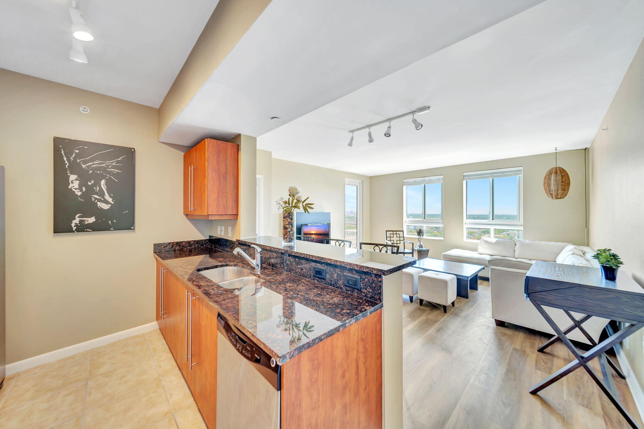 TOSCANO CONDO - Residential