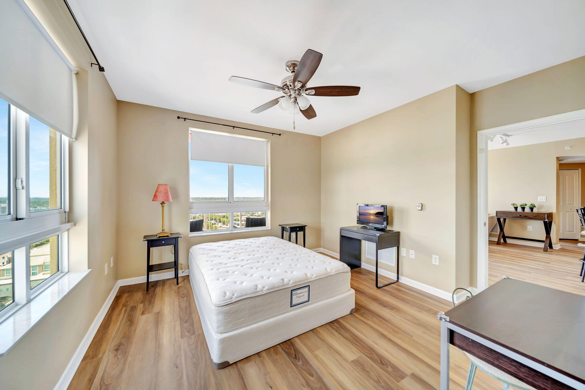 TOSCANO CONDO - Residential