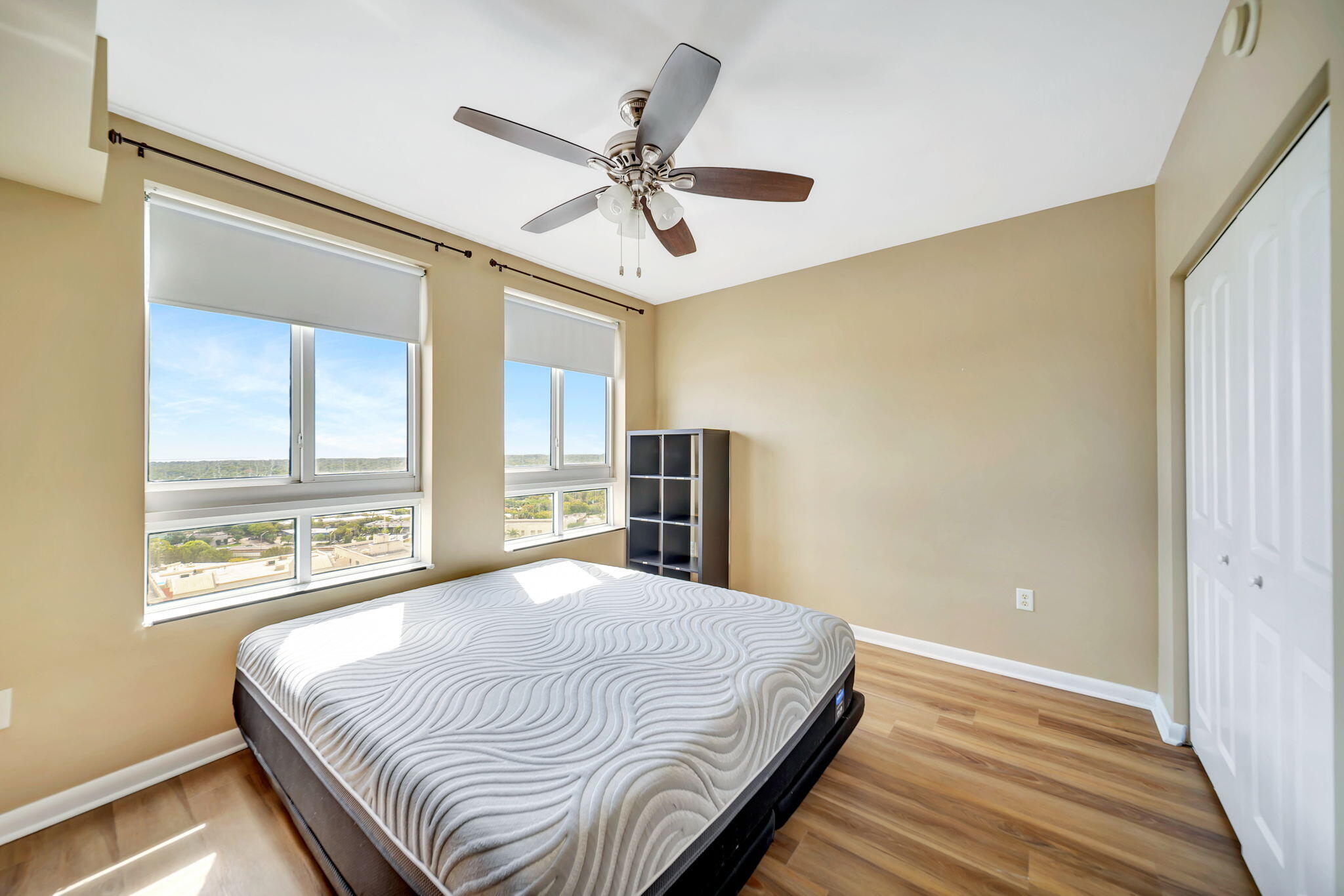 TOSCANO CONDO - Residential