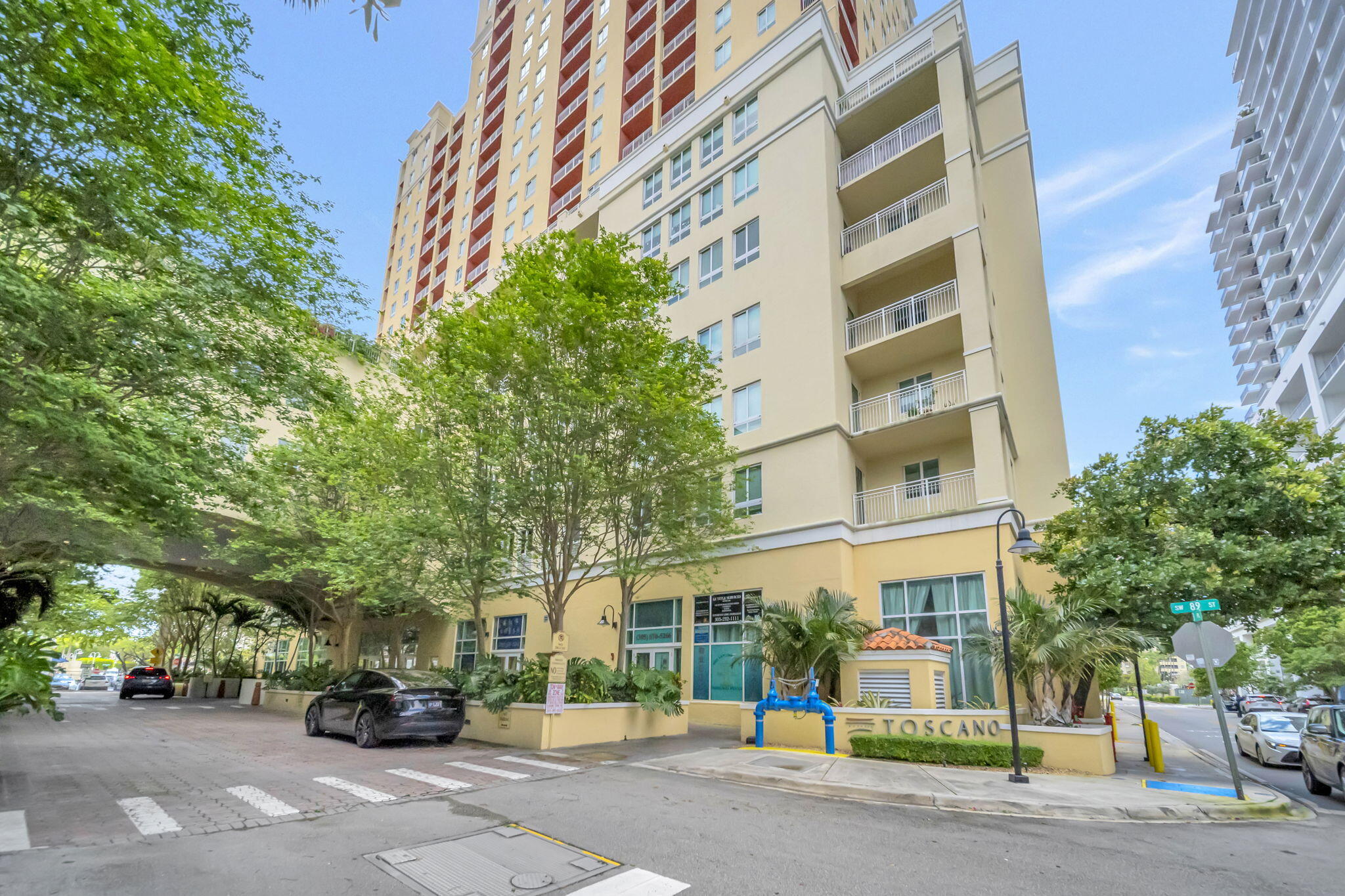 TOSCANO CONDO - Residential