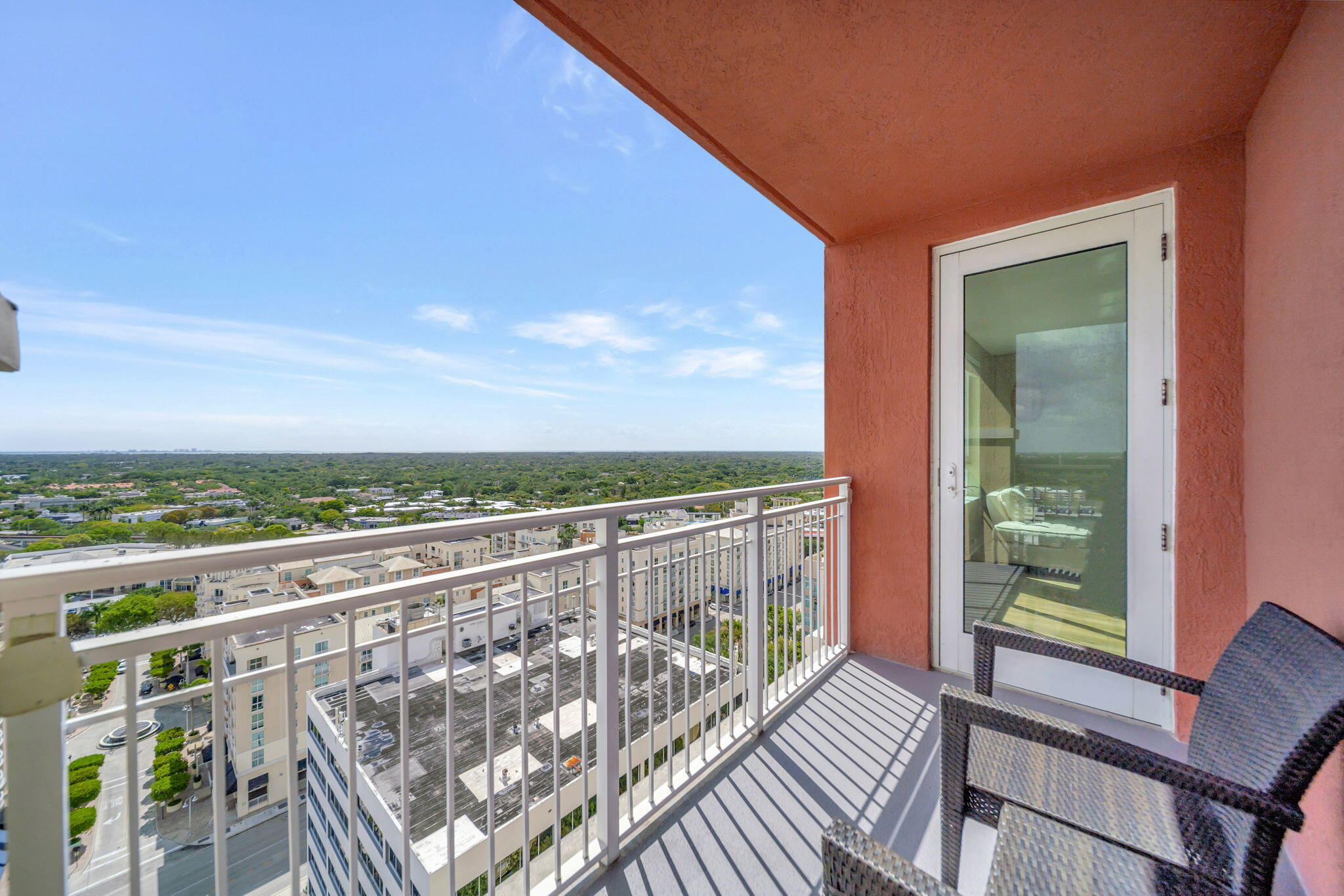 TOSCANO CONDO - Residential