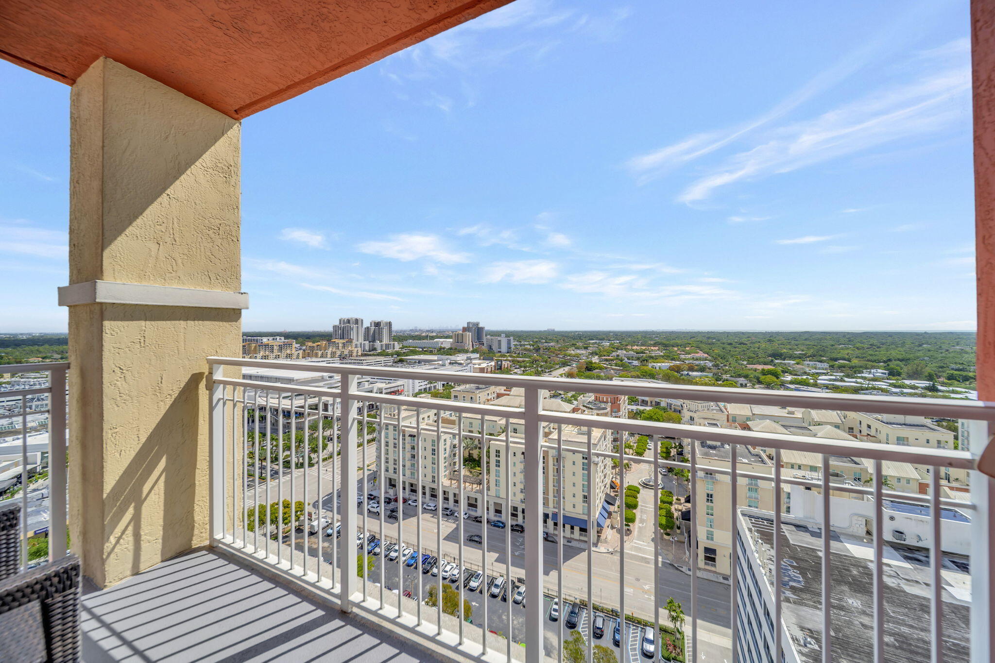 TOSCANO CONDO - Residential