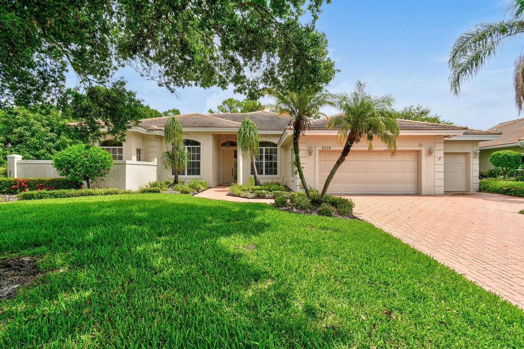 Photo of 5219 SE Lost Lake Way, Hobe Sound, FL 33455 (MLS # R11107452)