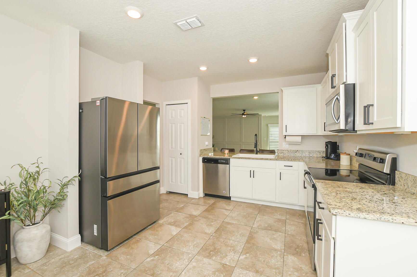 CROSSTOWN COMMONS - Residential