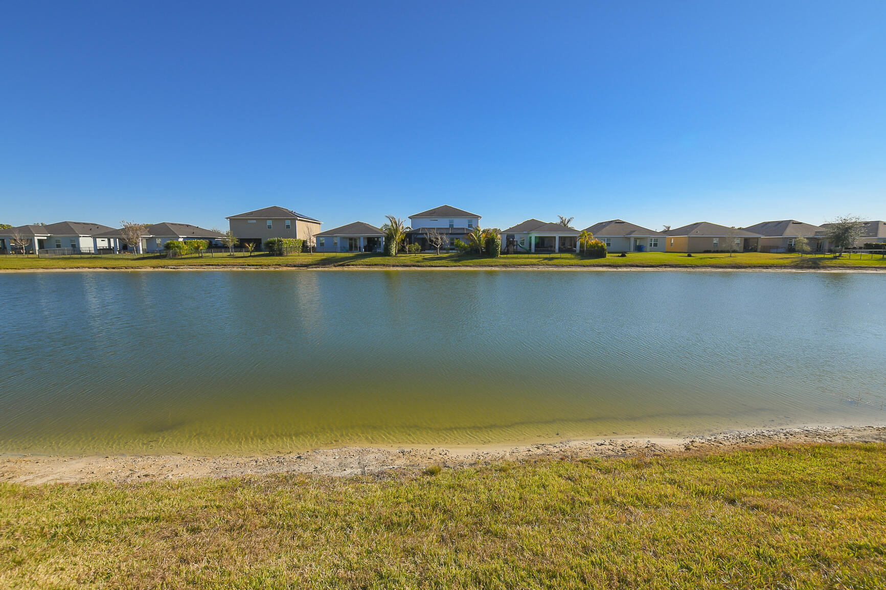 CROSSTOWN COMMONS - Residential