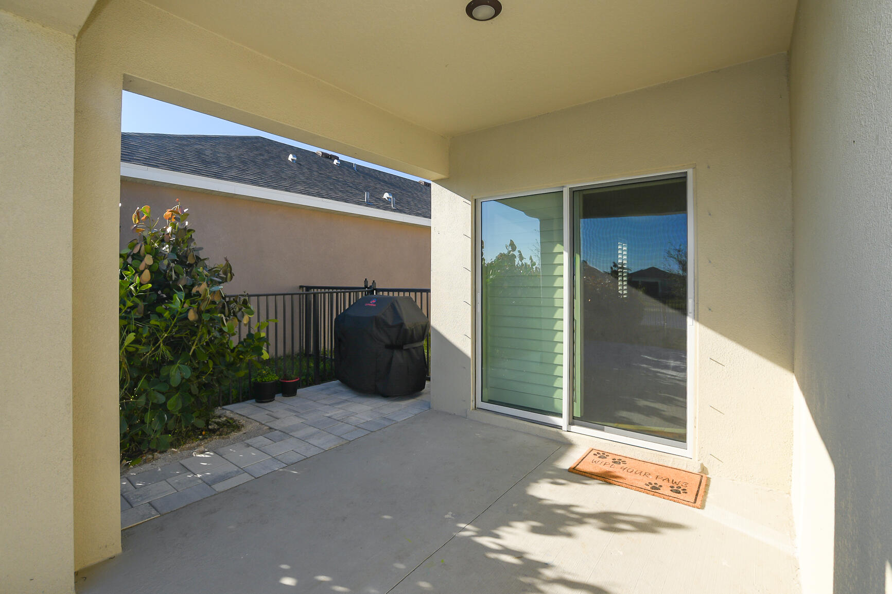 CROSSTOWN COMMONS - Residential