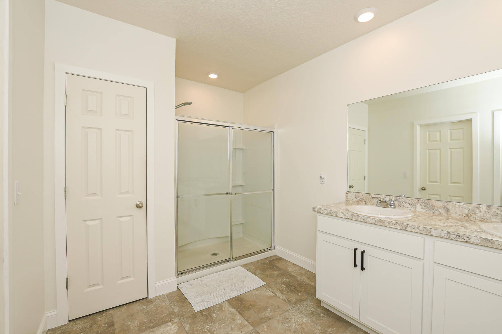 CROSSTOWN COMMONS - Residential