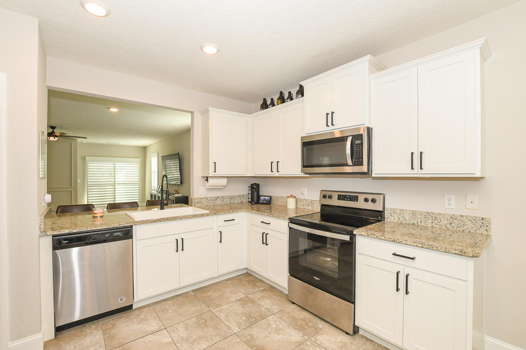 CROSSTOWN COMMONS - Residential