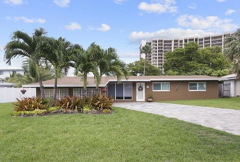 A home in Lauderdale By The Sea