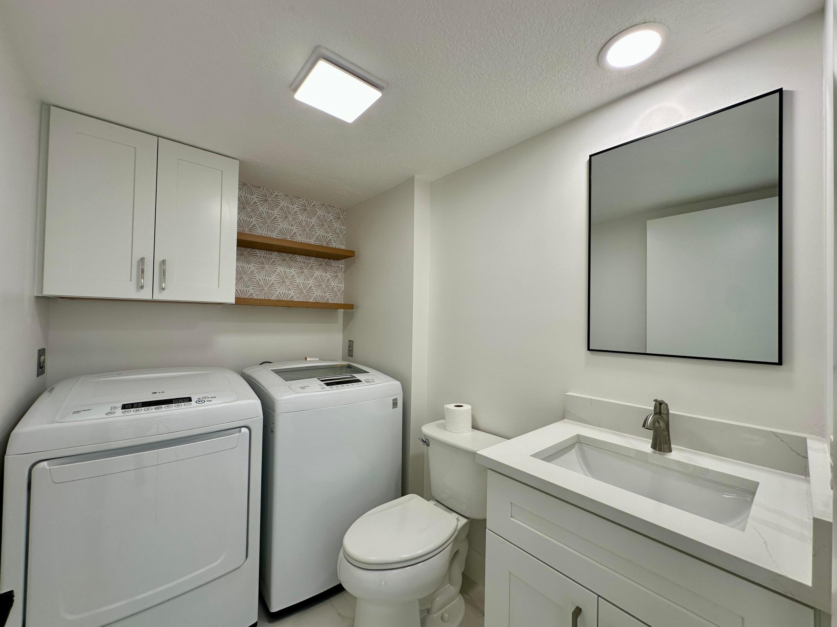PINE ISLAND RIDGE SECTION EIGHT - Residential