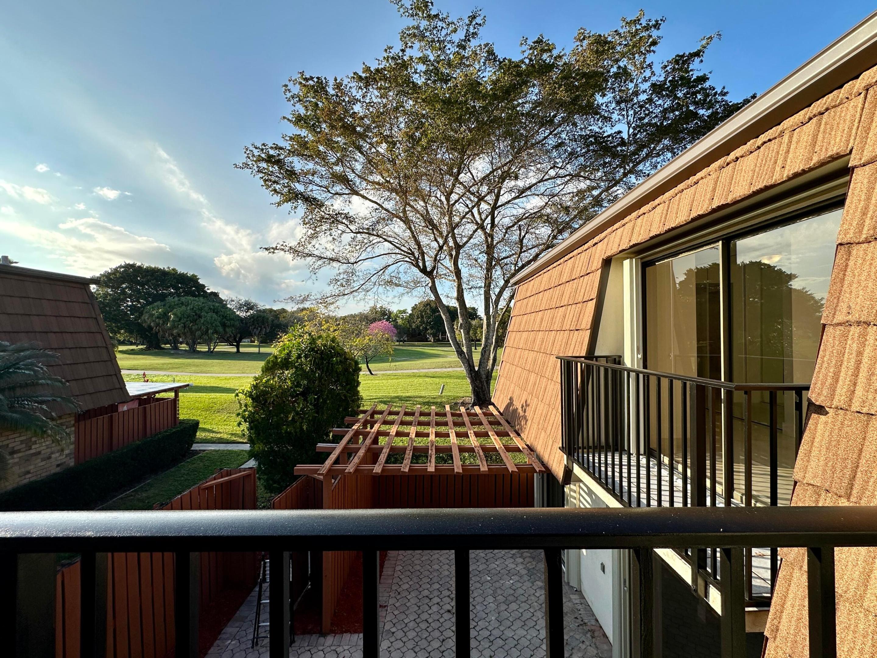 PINE ISLAND RIDGE SECTION EIGHT - Residential
