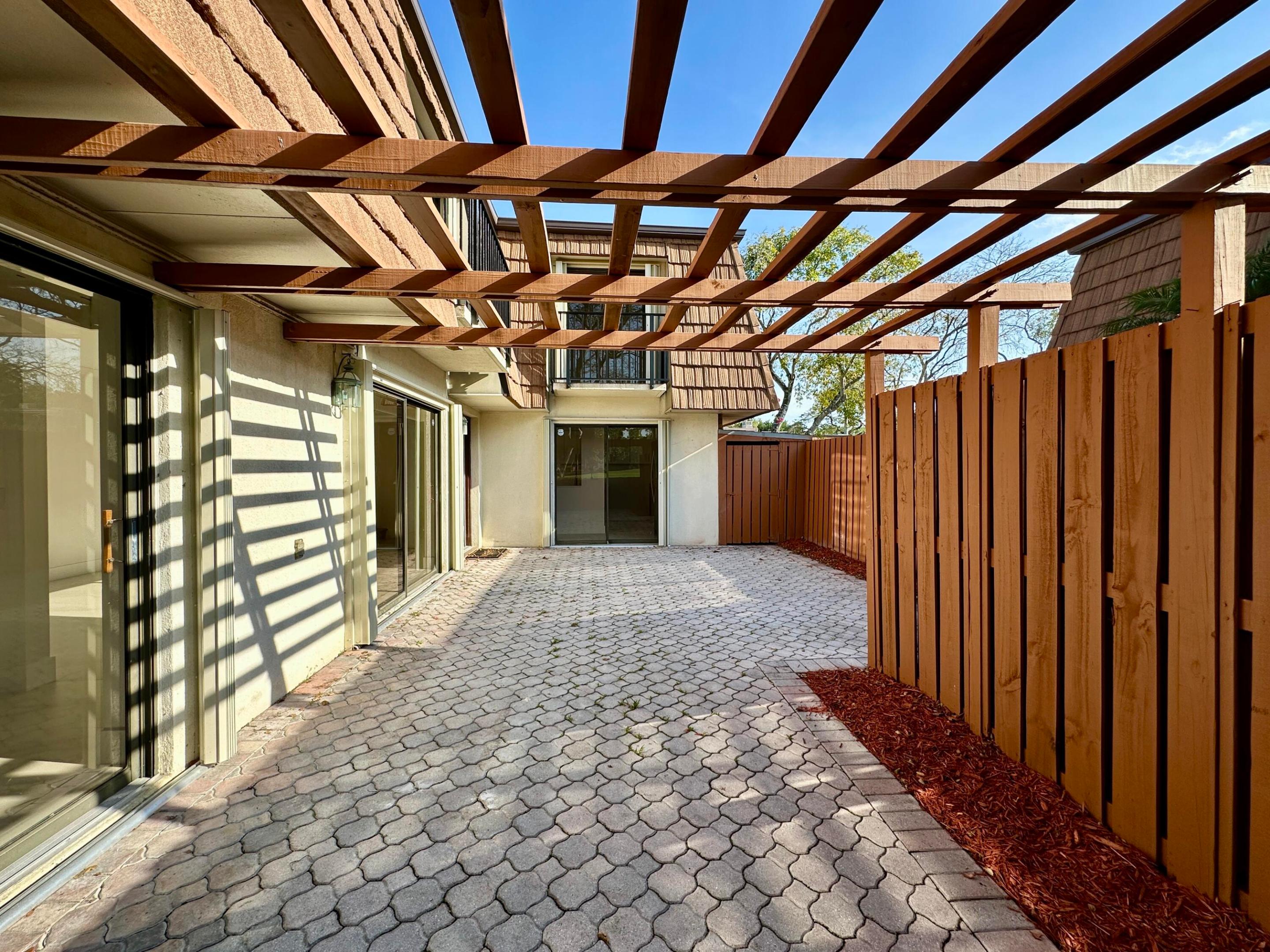 PINE ISLAND RIDGE SECTION EIGHT - Residential