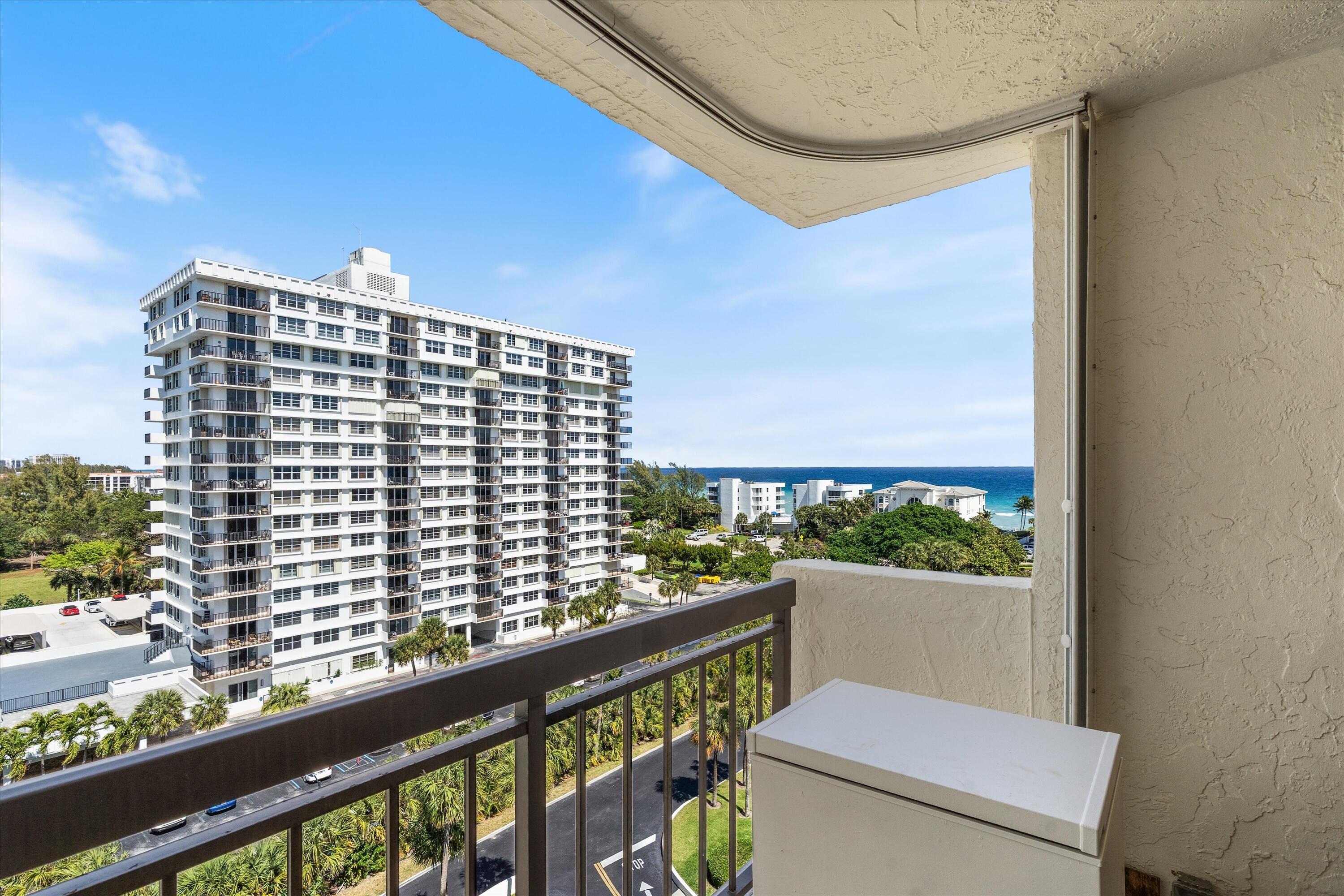 LA FONTANA CONDO - Residential