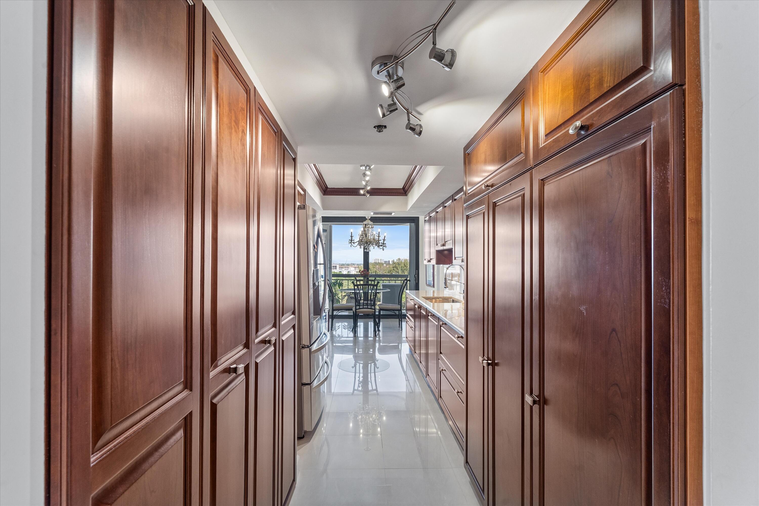 LA FONTANA CONDO - Residential