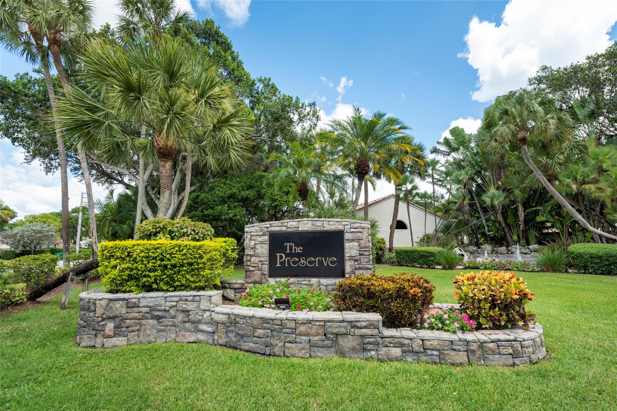 Woodside Vill Sec One 92- - Residential