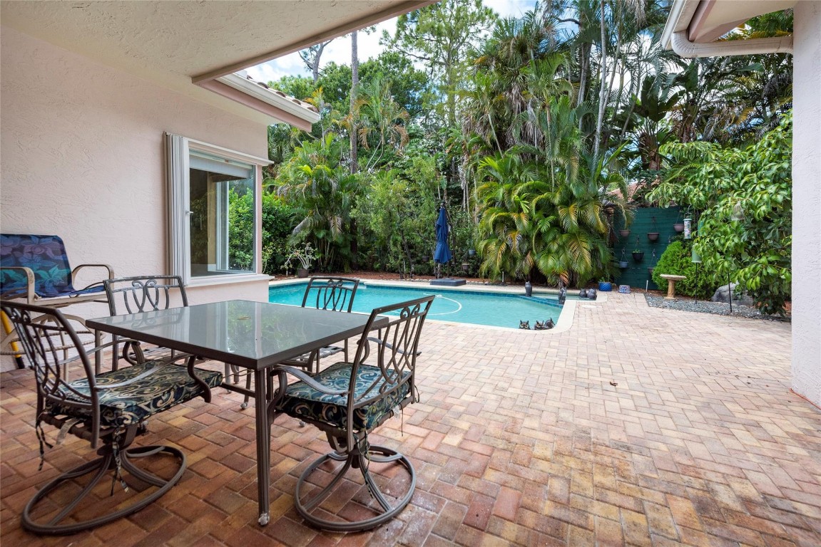 Woodside Vill Sec One 92- - Residential