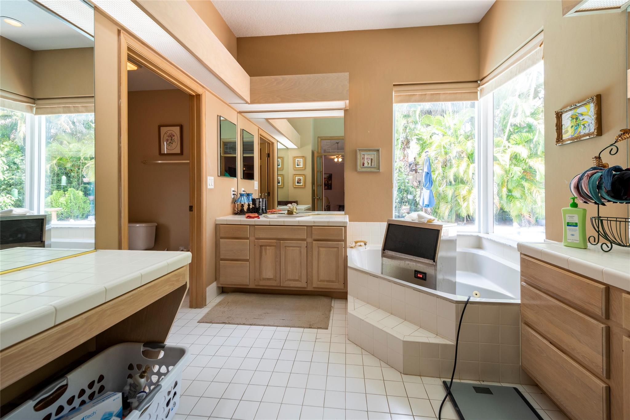 Woodside Vill Sec One 92- - Residential