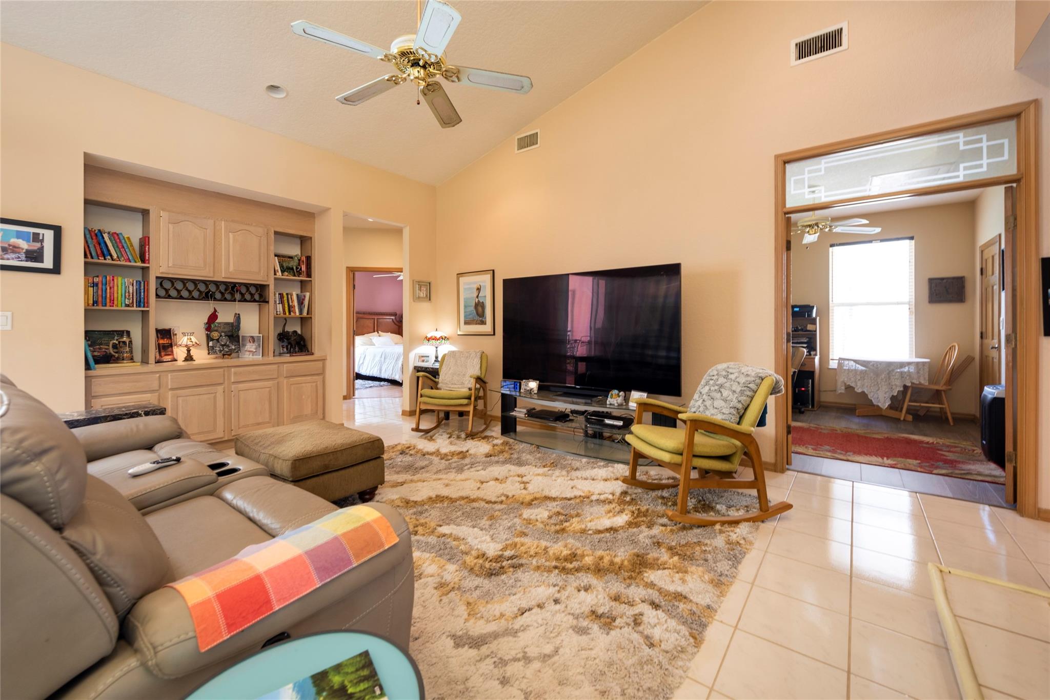 Woodside Vill Sec One 92- - Residential