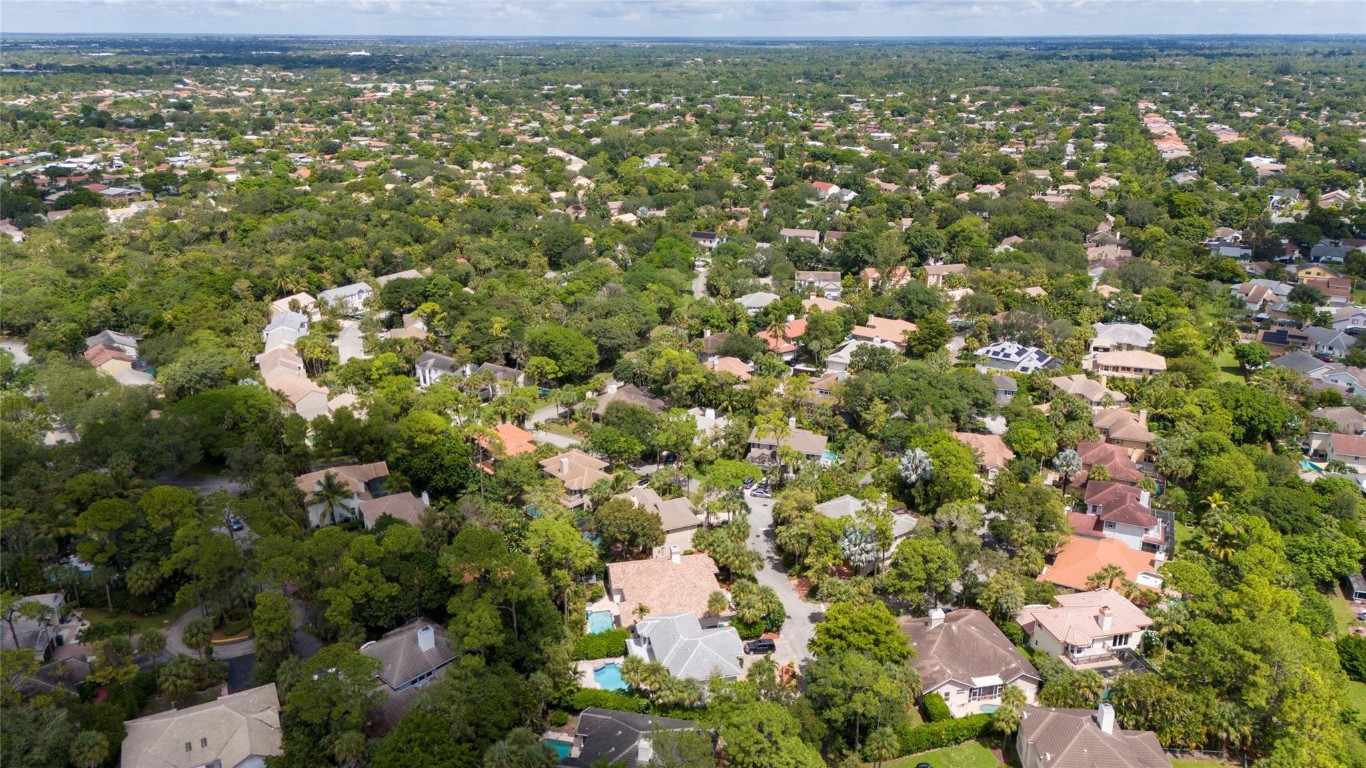 Woodside Vill Sec One 92- - Residential