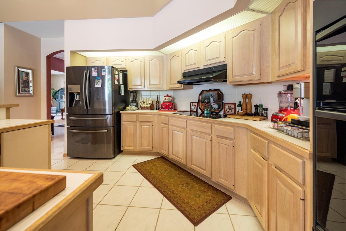 Woodside Vill Sec One 92- - Residential